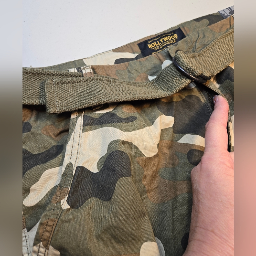NWT Hollywood Camoflage Cargo Pants 38x32 - Picture 7 of 9